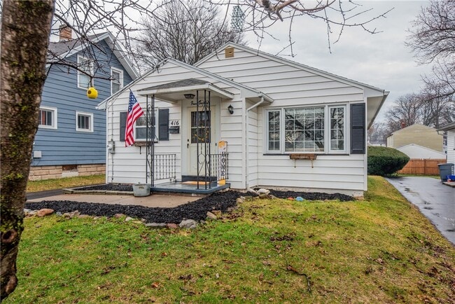 property at 416 W Spruce St