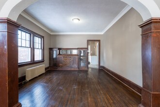1917 N Newton Ave, Unit FL 1 in Minneapolis, MN - Building Photo - Building Photo