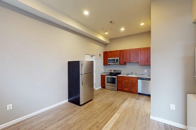 2202 Maryland Ave in Baltimore, MD - Building Photo - Building Photo