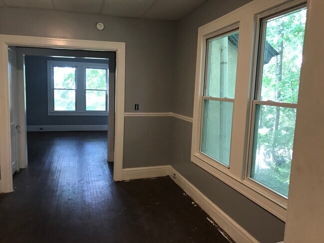 1028 Clay Ave, Unit #B in Scranton, PA - Foto de edificio - Building Photo