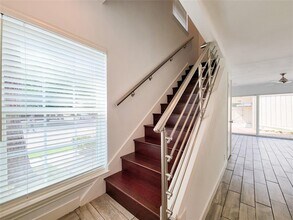 6350 Chevy Chase Dr in Houston, TX - Building Photo - Building Photo