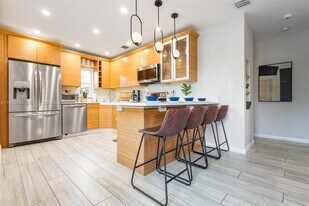 201 NE 16th Ct in Fort Lauderdale, FL - Building Photo