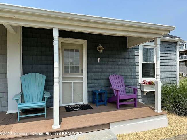 58 5th St in Highlands, NJ - Foto de edificio - Building Photo