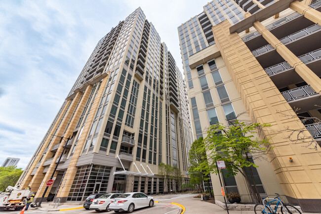 property at 700 N Larrabee St
