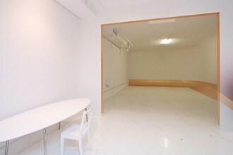 407 E 75th St in New York, NY - Building Photo - Building Photo