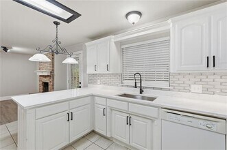 2901 Branch Oaks Dr in Garland, TX - Building Photo - Building Photo