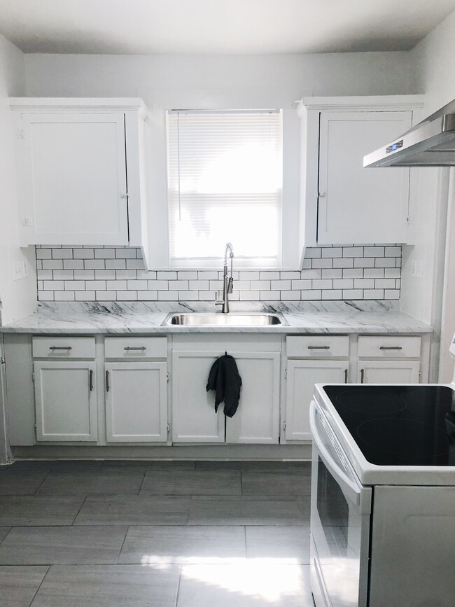 1114 W Russell Plz, Unit 1114, Unit 1114