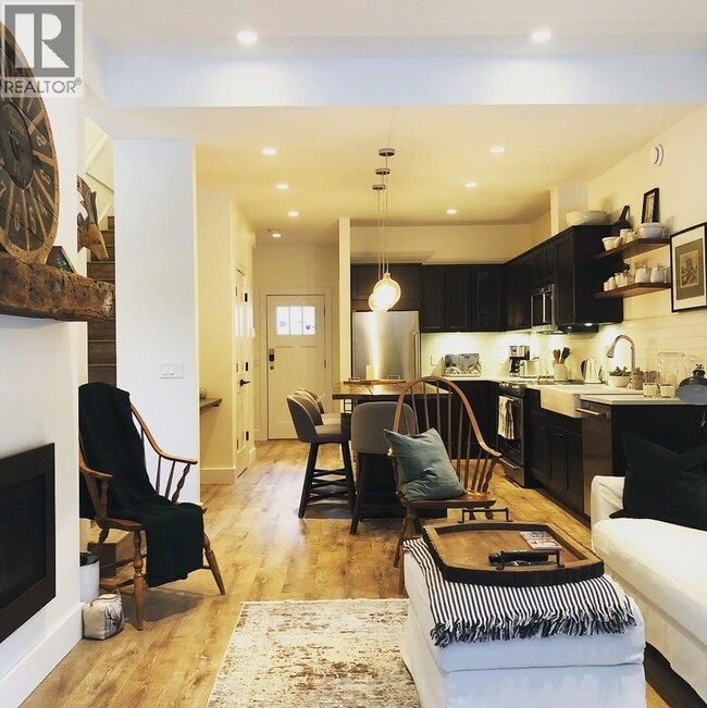 property at 721 Wellington Dr