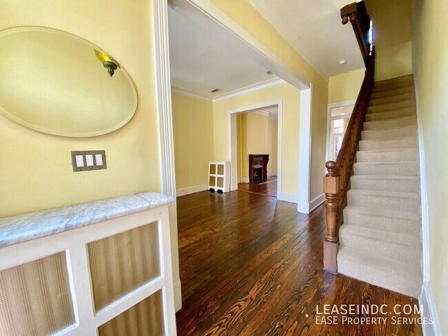 1501 R St NW in Washington, DC - Building Photo - Building Photo