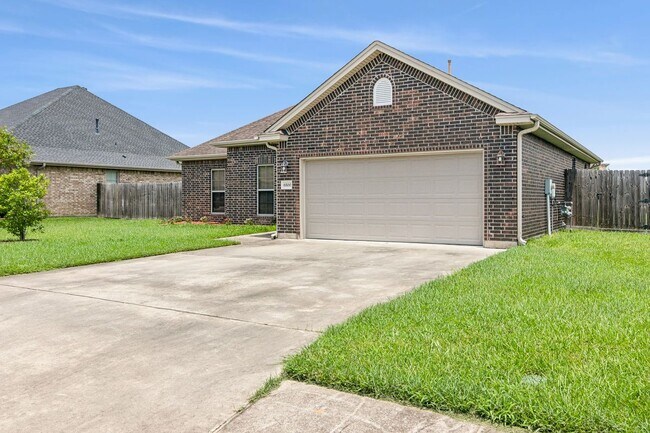 6500 Llano Ln in Lumberton, TX - Building Photo - Building Photo