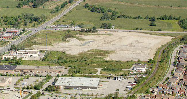 Qui Modern Towns in Markham, ON - Building Photo - Primary Photo