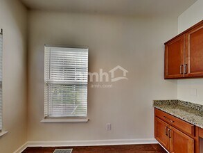 141 Claybrook Ln in Nashville, TN - Foto de edificio - Building Photo