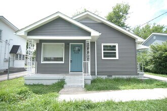 828 Stockell St in Nashville, TN - Building Photo - Building Photo