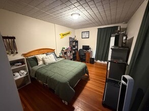 429 Main St, Unit 1 in Medford, MA - Building Photo - Building Photo