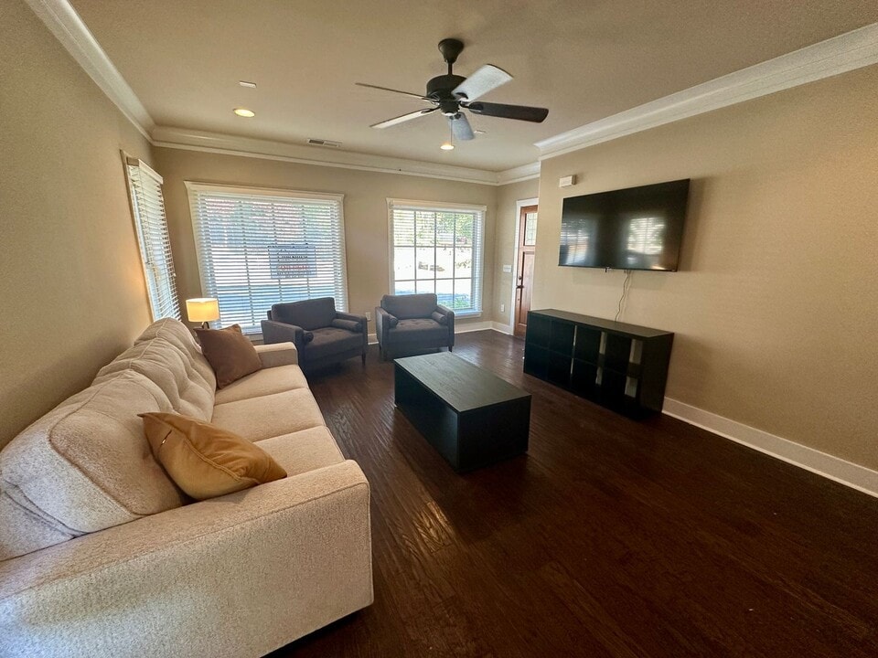 101 West Ln in Clemson, SC - Foto de edificio