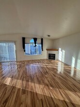 11957 Regency Dr in Anchorage, AK - Building Photo - Building Photo