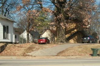 750 Chelsea Ave in Memphis, TN - Building Photo - Building Photo