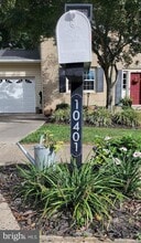 10401 Headly Ct in Fairfax, VA - Building Photo - Building Photo