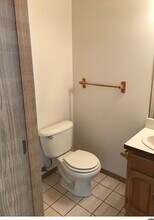 1579 Athena Dr in Kent, OH - Building Photo - Building Photo