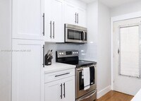 270 NE 191st St photo'