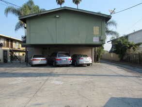 1210 W Brook St in Santa Ana, CA - Building Photo - Building Photo