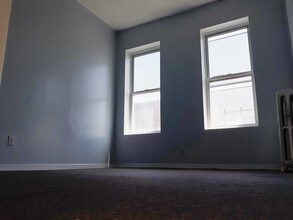 597 Miller Ave-Unit -2nd Floor Rear in Brooklyn, NY - Building Photo - Building Photo