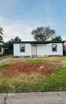 10429 Pillot St in Jacinto City, TX - Building Photo