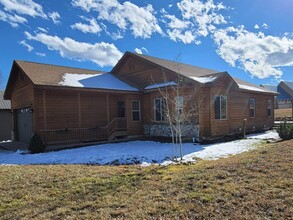 250 Pebble Cir in Pagosa Springs, CO - Building Photo - Building Photo