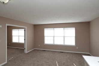 Hunter's Trail Apartments in Tallmadge, OH - Foto de edificio - Interior Photo
