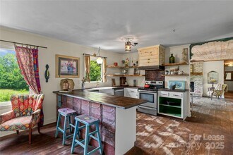 724 Teeter Rd in Mooresville, NC - Building Photo - Building Photo