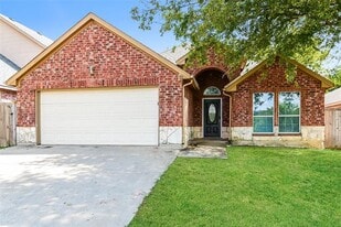 151 Bass Rd in Rockwall, TX - Building Photo