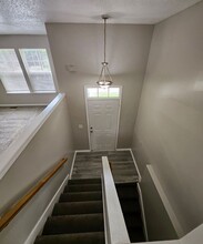 1010 W Linden Ave in Independence, MO - Foto de edificio - Building Photo