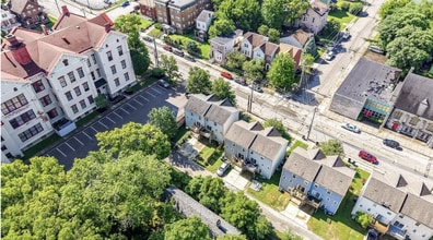 818 William Howard Taft Rd in Cincinnati, OH - Foto de edificio - Building Photo
