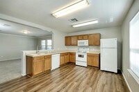 5504 Liberton Ln in Austin, TX - Foto de edificio - Building Photo