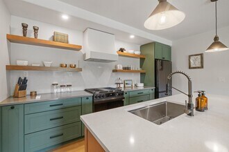 70 Greystone Ln in Newbury, NH - Building Photo - Building Photo