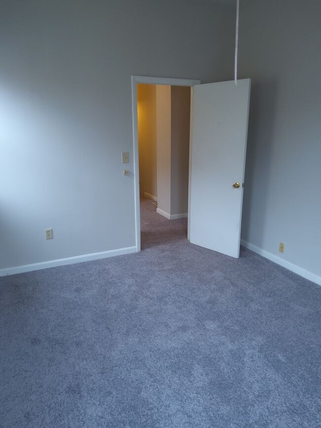 313 Albemarle St in Baltimore, MD - Building Photo - Building Photo