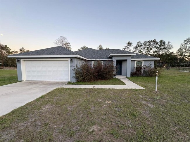 property at 17244 SW 41st Cir