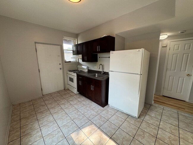 3801 W Thomas St, Unit 1