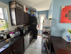 69 Partridge Ave, Unit 2 in Somerville, MA - Foto de edificio - Building Photo