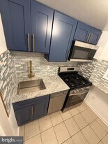 2048 N Darien St in Philadelphia, PA - Building Photo