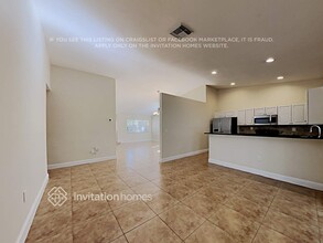 15141 SW 42nd Terrace in Miami, FL - Building Photo - Building Photo