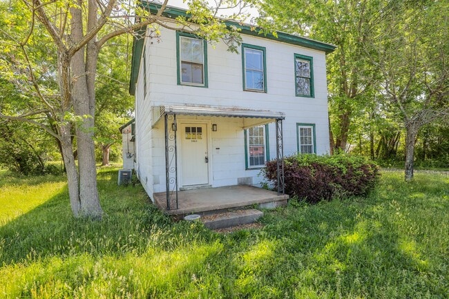 3963 Oakleys Ln in Richmond, VA - Building Photo - Building Photo