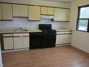 4402 McMenamy St in Philadelphia, PA - Building Photo - Building Photo