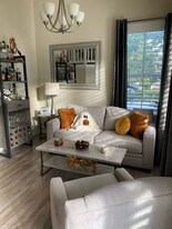 2217 Tideway Ct in Virginia Beach, VA - Building Photo