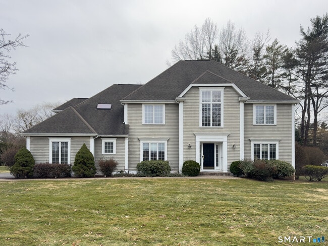 property at 4 Buckingham Ln