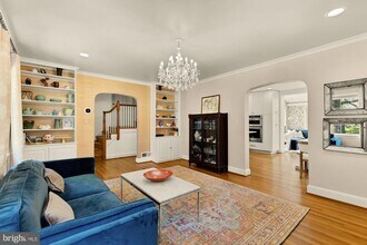 7208 Delfield St in Chevy Chase, MD - Building Photo - Building Photo