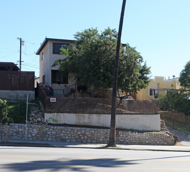 4960 Figueroa St in Los Angeles, CA - Foto de edificio - Building Photo