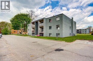 94 King Edward Ave in London, ON - Building Photo