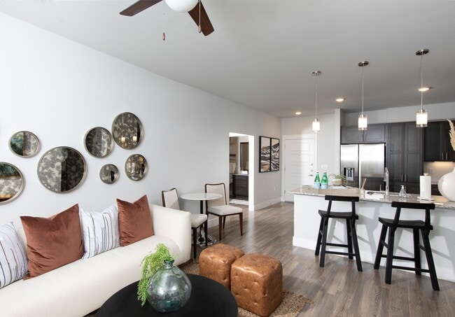 Mera City Center 55+ Active Adult in Surprise, AZ - Foto de edificio - Building Photo