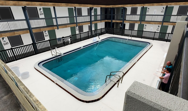 Elevate Baymeadows in Jacksonville, FL - Foto de edificio - Building Photo